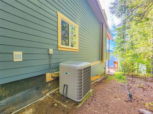 10087 Blower Rd, Port Alberni, BC - Outdoor With Exterior