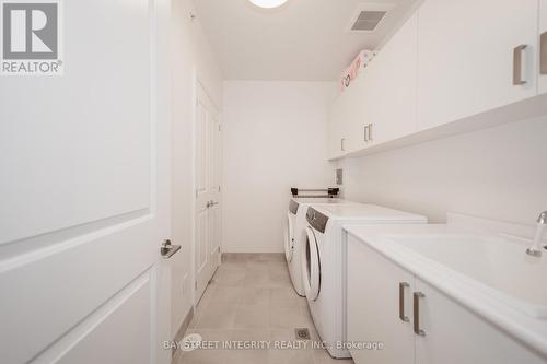 4026 Highway 7  E, Markham, ON - Indoor Photo Showing Laundry Room