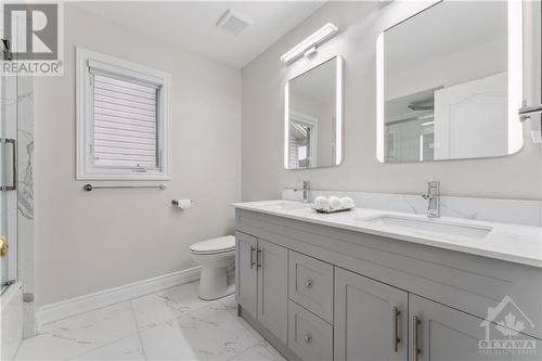4A Rosetta Avenue, Ottawa, ON - Indoor Photo Showing Bathroom
