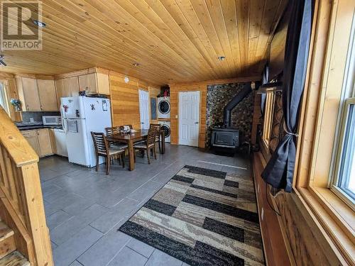249 Eureka Drive, Dawson City, YT - Indoor Photo Showing Kitchen