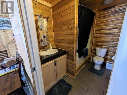 249 Eureka Drive, Dawson City, YT - Indoor Photo Showing Bathroom