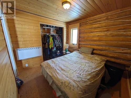 249 Eureka Drive, Dawson City, YT - Indoor Photo Showing Bedroom