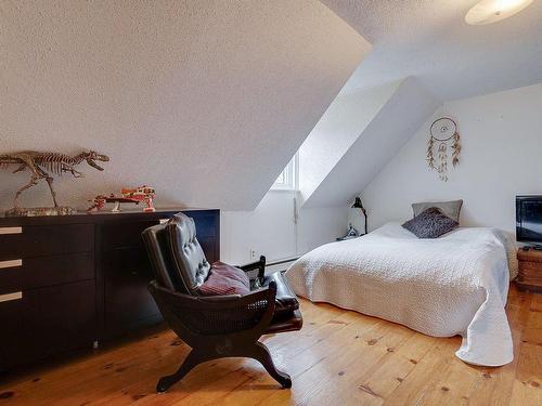 Bedroom - 2045 Route Principale, Val-Des-Monts, QC - Indoor Photo Showing Bedroom