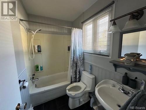 281 Rue Marcoux, Balmoral, NB - Indoor Photo Showing Bathroom