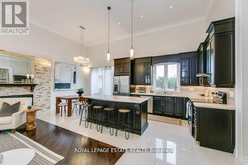 135 Varna Dr, Toronto, ON - Indoor Photo Showing Kitchen With Upgraded Kitchen