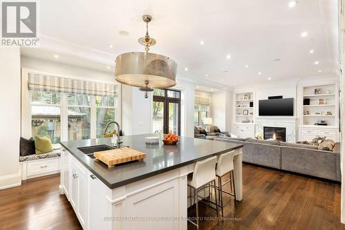 244 Yonge Blvd, Toronto, ON - Indoor Photo Showing Kitchen With Fireplace With Upgraded Kitchen