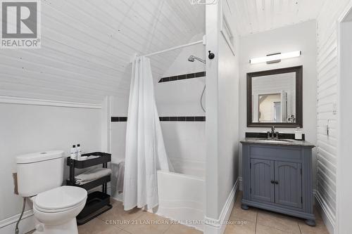 97 West Mary St, Prince Edward County, ON - Indoor Photo Showing Bathroom