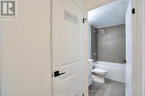 #707 -7 Erie Ave, Brantford, ON - Indoor Photo Showing Bathroom