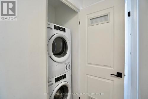 707 - 7 Erie Avenue, Brantford, ON - Indoor Photo Showing Laundry Room