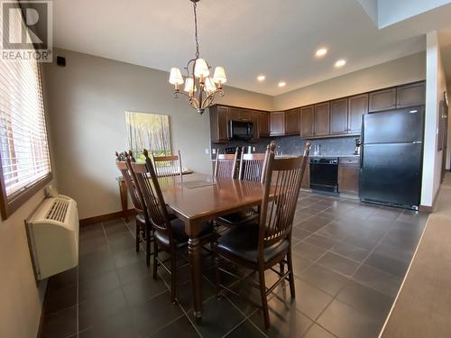 600 Bighorn Boulevard Unit# 633D, Radium Hot Springs, BC - Indoor Photo Showing Dining Room