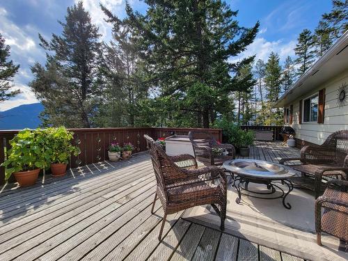 5041 Hewitt Road, Edgewater, BC - Outdoor With Deck Patio Veranda