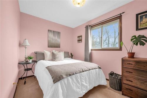 924 Concession 2 Walpole Road, Nanticoke, ON - Indoor Photo Showing Bedroom