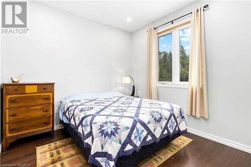Bedroom 1 - 31 Henwood Street, Stokes Bay, ON - Indoor Photo Showing Bedroom