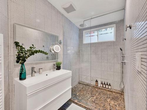 Salle de bains - 5757 Rue Clark, Montréal (Le Plateau-Mont-Royal), QC - Indoor Photo Showing Bathroom