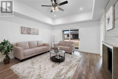 65 Mckenzie Street, Harrow, ON - Indoor Photo Showing Living Room