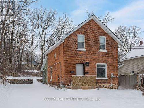 381 Gloucester St, Midland, ON - Outdoor With Exterior