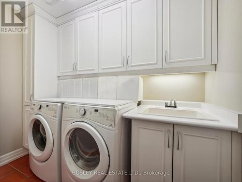 44 Churchill Ave, Toronto, ON - Indoor Photo Showing Laundry Room