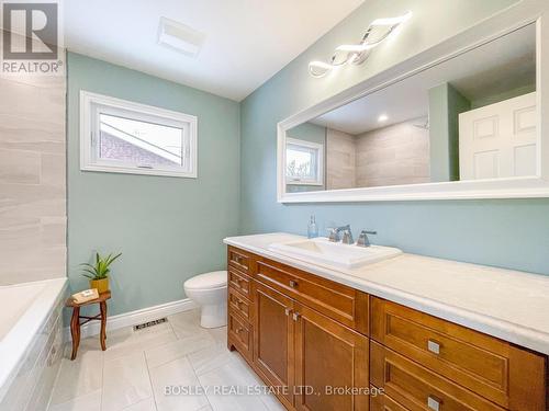 122 Orchard Dr, Blue Mountains, ON - Indoor Photo Showing Bathroom
