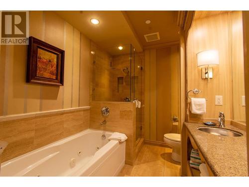 1288 Water Street Unit# 450, Kelowna, BC - Indoor Photo Showing Bathroom