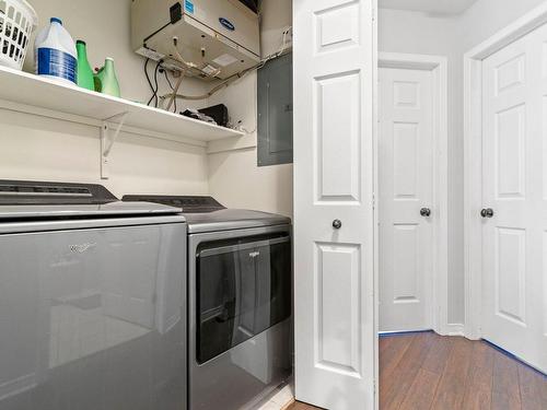 Salle de lavage - 3-5865 Boul. Chevrier, Brossard, QC - Indoor Photo Showing Laundry Room