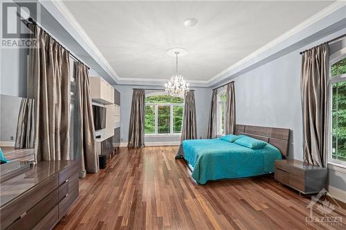 5800 Queenscourt Crescent, Ottawa, ON - Indoor Photo Showing Bedroom