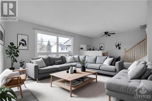 2640 Draper Avenue Unit#8, Ottawa, ON - Indoor Photo Showing Living Room
