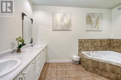 26 Delores Street, Skead, ON - Indoor Photo Showing Bathroom