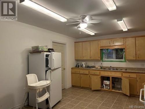799 Route 725, Little Ridge, NB - Indoor Photo Showing Kitchen With Double Sink