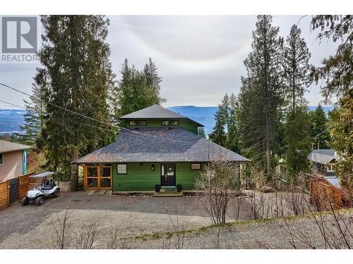 7756 Columbia Drive, Anglemont, BC - Outdoor