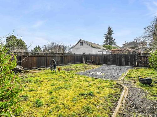 615 Prideaux St, Nanaimo, BC - Outdoor With Backyard