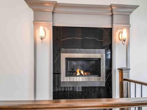 615 Prideaux St, Nanaimo, BC - Indoor With Fireplace