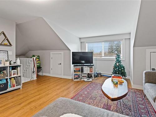 2526 Scott St, Victoria, BC - Indoor Photo Showing Living Room