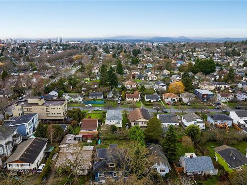 2526 Scott St, Victoria, BC - Outdoor With View