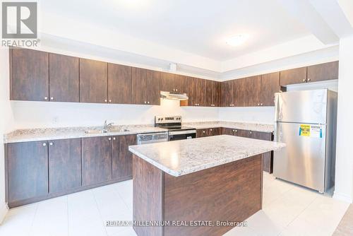 31 Middleton St, Southgate, ON - Indoor Photo Showing Kitchen With Stainless Steel Kitchen