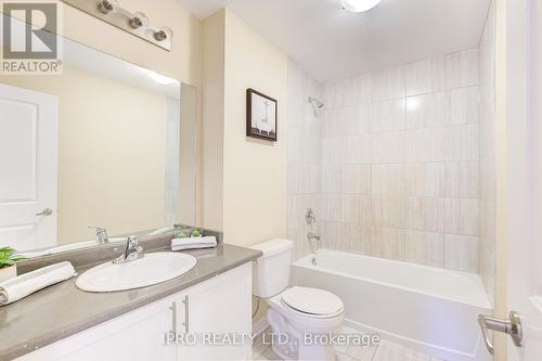 #149 -77 Diana Ave, Brantford, ON - Indoor Photo Showing Bathroom