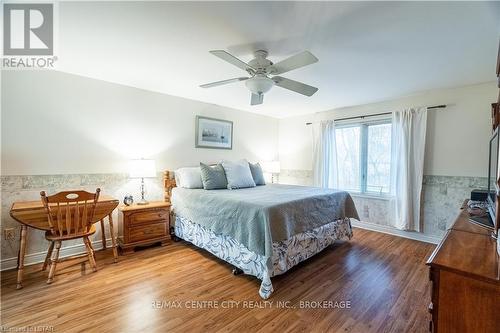 9 Aspen Place, London, ON - Indoor Photo Showing Bedroom