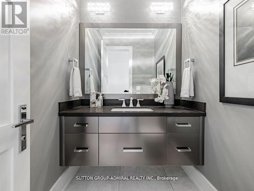 476 Deloraine Ave, Toronto, ON - Indoor Photo Showing Bathroom