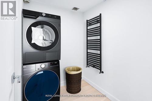 #2402 -10 Queens Quay W, Toronto, ON - Indoor Photo Showing Laundry Room