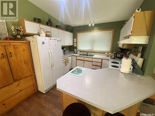 606 Heritage Lane, Good Spirit Acres, SK - Indoor Photo Showing Kitchen With Double Sink
