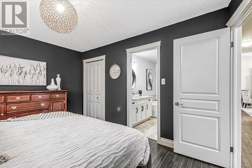 1411 Jeanne D'Arc St Street, Hanmer, ON - Indoor Photo Showing Living Room