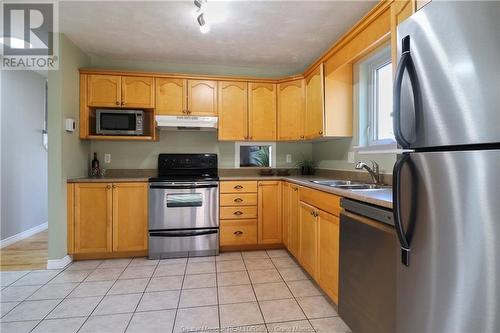 158 Coverdale Rd, Riverview, NB - Indoor Photo Showing Kitchen With Double Sink