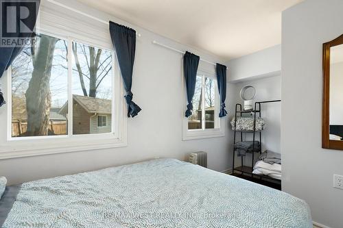 2005 Kate Ave, Innisfil, ON - Indoor Photo Showing Bedroom