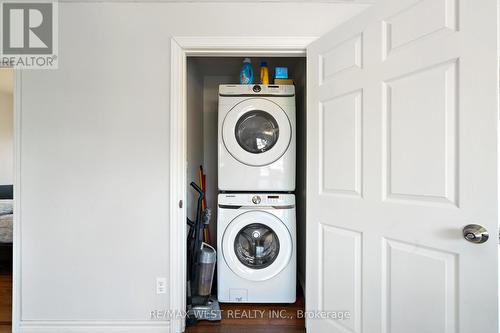 2005 Kate Ave, Innisfil, ON - Indoor Photo Showing Laundry Room