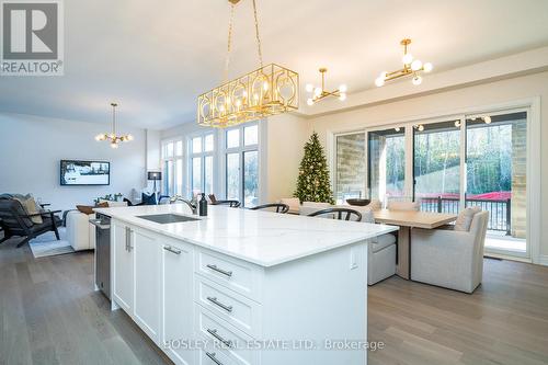 116 Dorothy Drive, Blue Mountains, ON - Indoor Photo Showing Kitchen