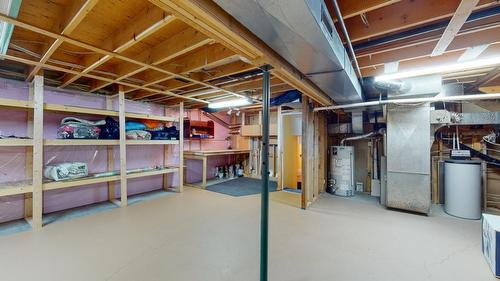 805 29Th Avenue S, Cranbrook, BC - Indoor Photo Showing Basement