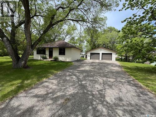 1020 Moose Street, Moosomin, SK - Outdoor