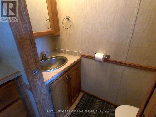 14 Pioneer Drive, Otonabee-South Monaghan, ON - Indoor Photo Showing Bathroom