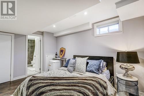 6 Globemaster Lane, Richmond Hill, ON - Indoor Photo Showing Bedroom