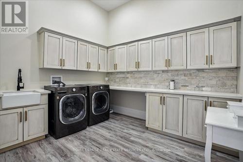 1530 Concession 1 Rd, Niagara-On-The-Lake, ON - Indoor Photo Showing Laundry Room