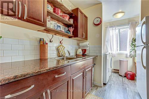 #45 -1096 Jalna Blvd, London, ON - Indoor Photo Showing Kitchen With Double Sink